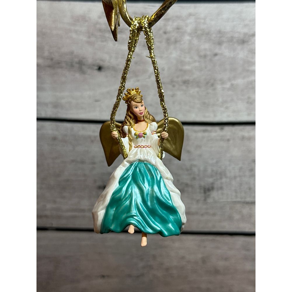 Hallmark Barbie Angel of Joy‎ 2000 Christmas Ornament - Picture 2 of 6